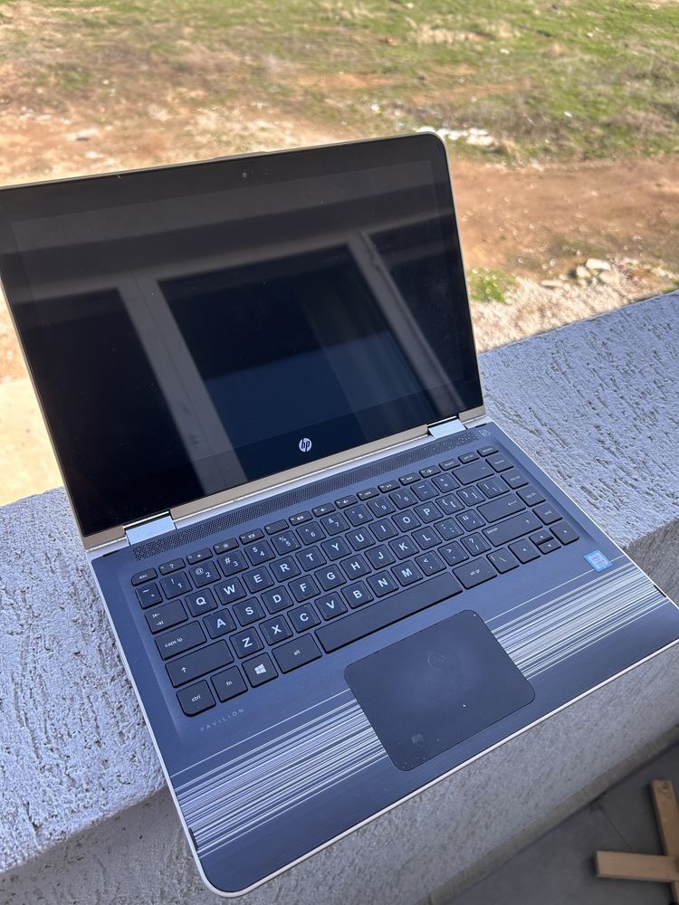Laptop HP Satellite x360, 14 inchi, i5-7200U, 256GB SSD, 4GB RAM