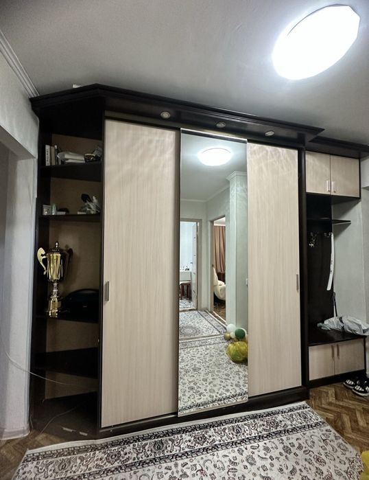 Продам шкаф купе в идеальном состоянии