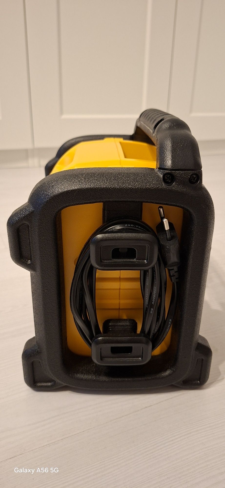 Radio DeWalt de șantier