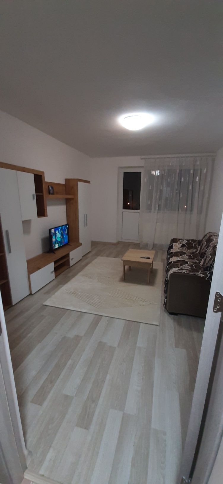 CÂMPINA-Apartament cu 2 camere.REGIM HOTELIER.