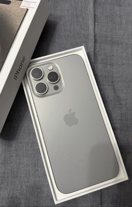 Продам iPhone 15 Pro Max 256