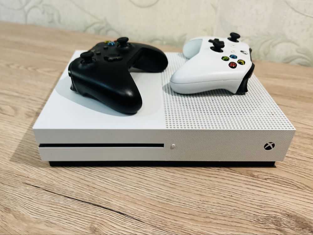 Xbox One S 1 TB