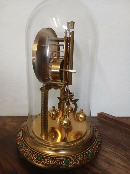 Ceas de semineu vechi