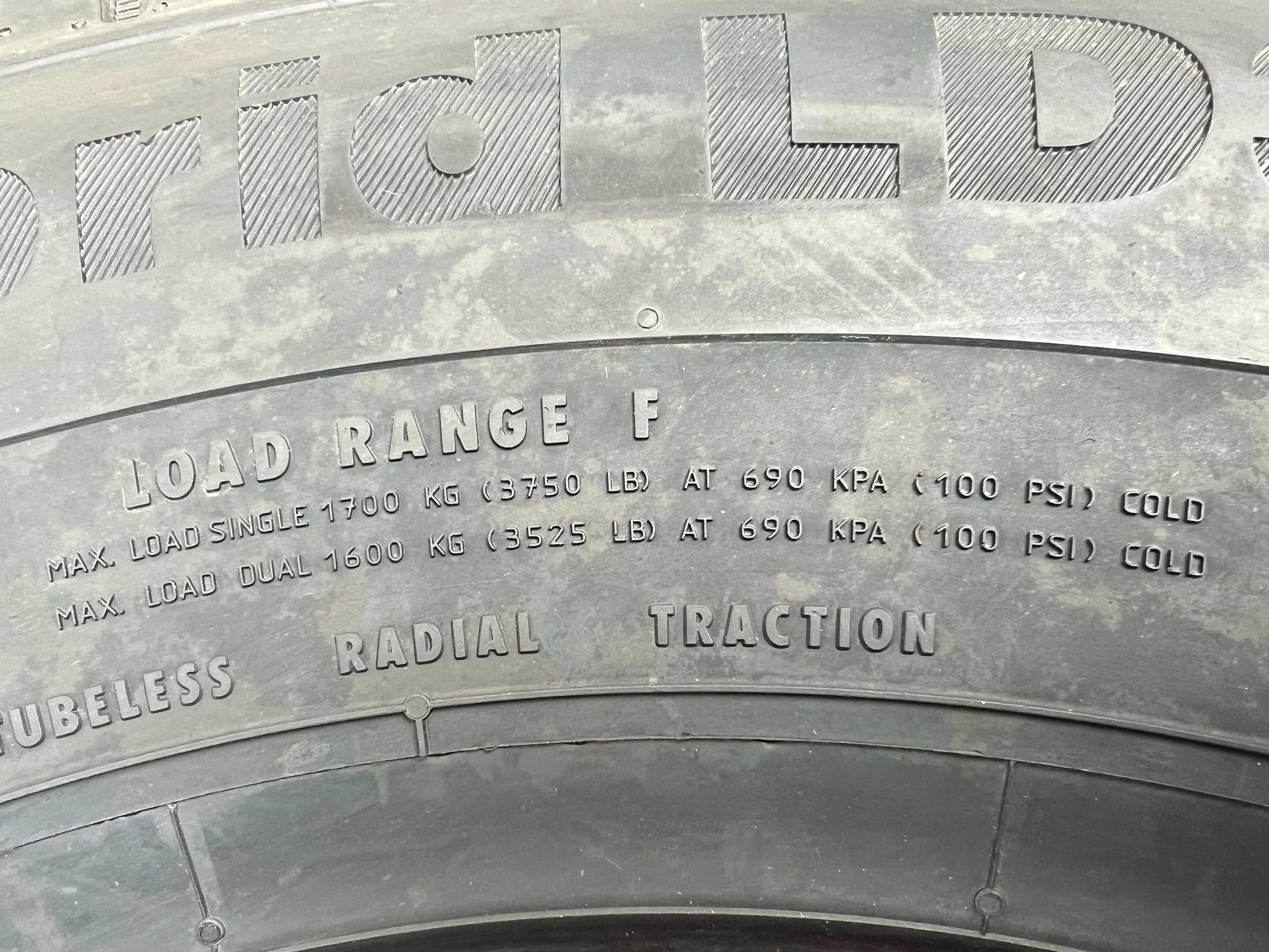1 Нова гума 215/75R17.5 Continental ContiHybrid LD3 126/124M M+S 12PR