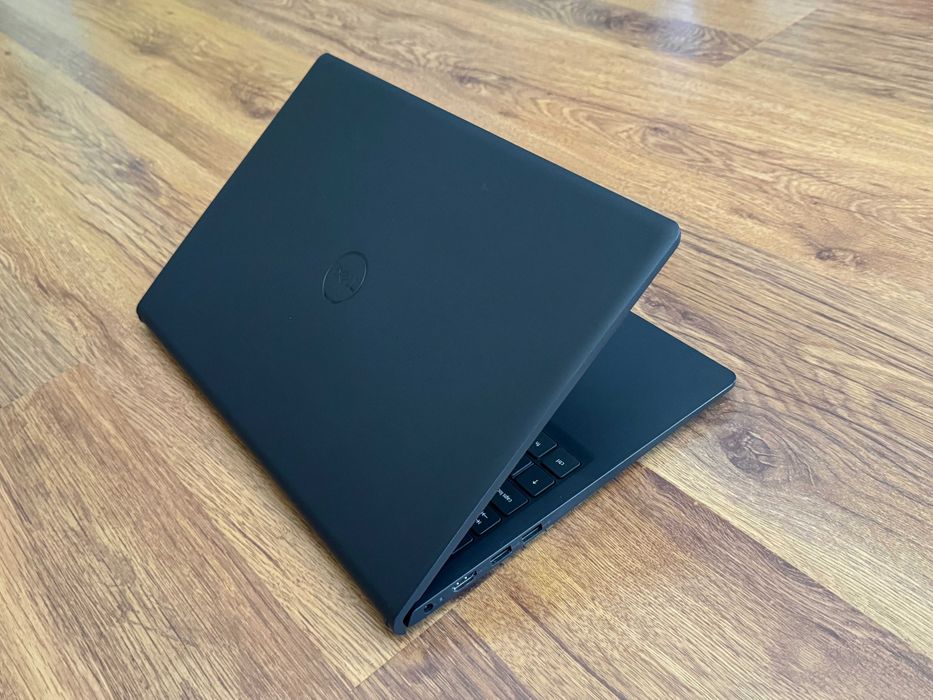 15.6' FHD Core i5-1135G7 DELL Vostro 3510 16GB DDR4/256GB NVMe/Бат 6ч