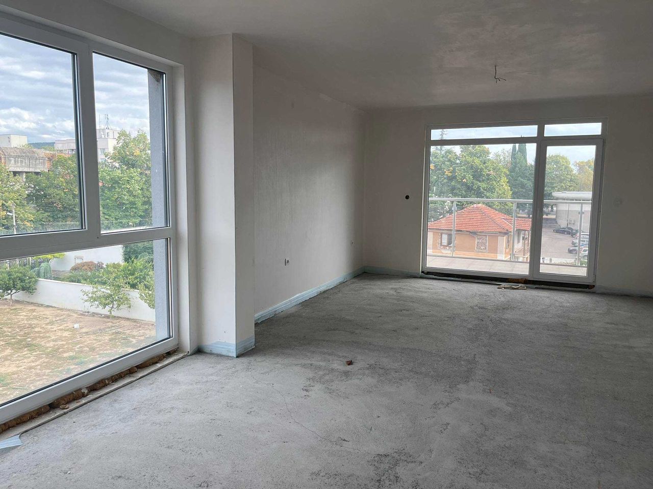 Продава се Едностаен апартамент в Хисаря - 66 кв.м за 946 €/кв.м - Снимка #4