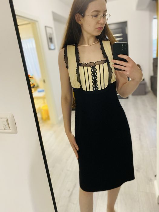 Rochie retro eleganta  M