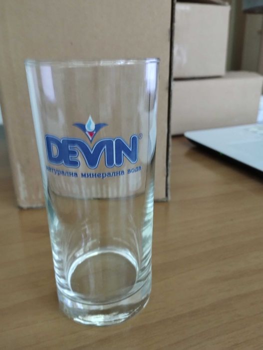 Чаши водни Девин