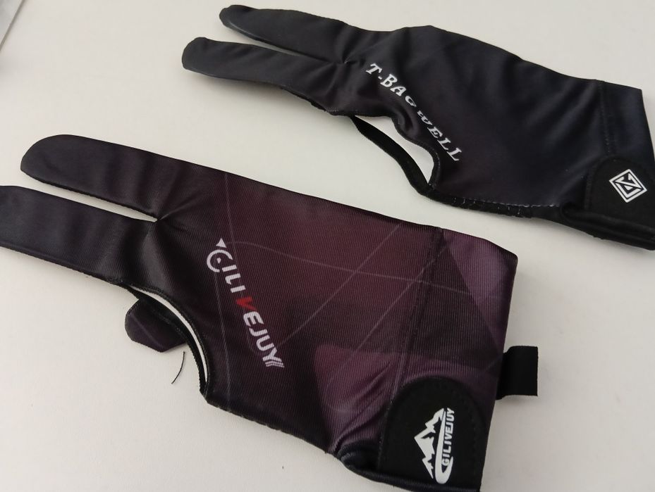 Перчатки для бильярда