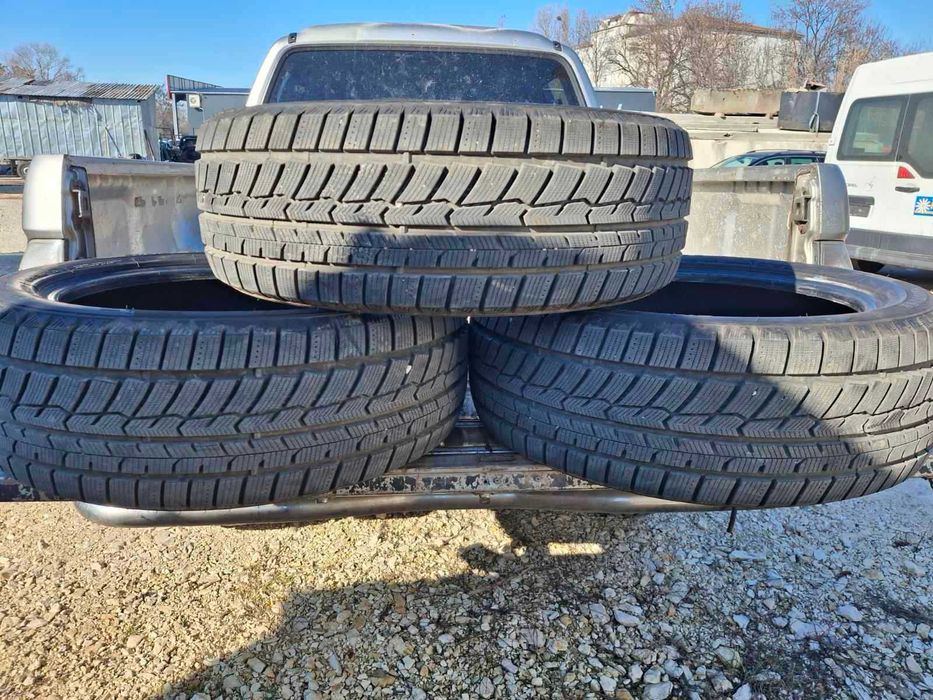 Гуми за автомобил