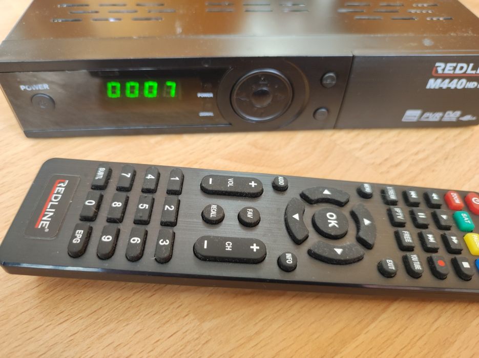 Сателитен приемник Redline