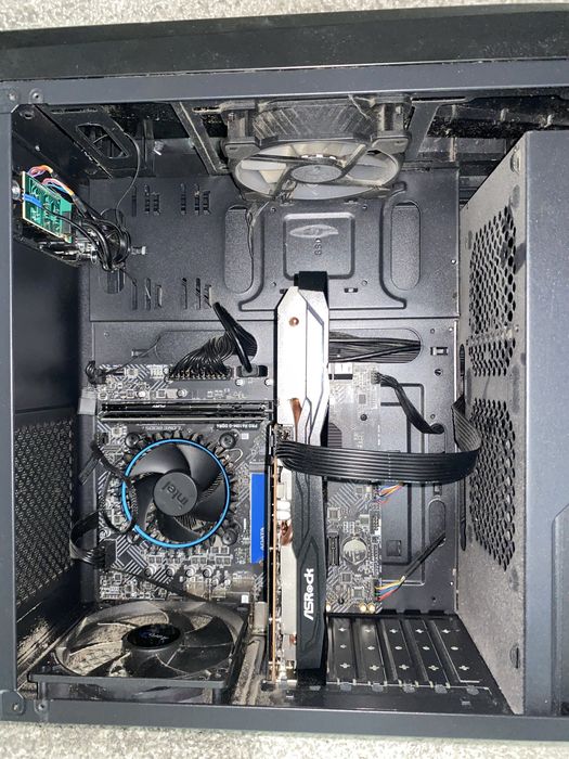 Vand calculator gaming i5-12400F, AMD Radeon RX 6600