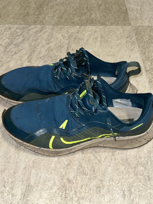 Nike обувки зелени