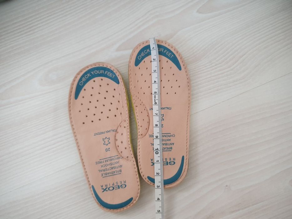 Pantofi fete Geox 20