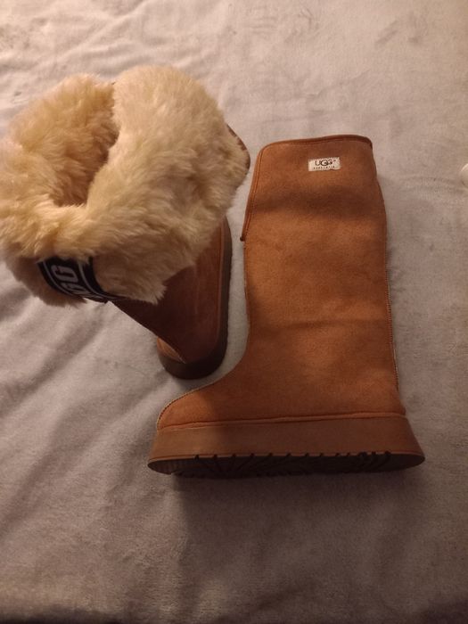 UGG mărimea 38,îmblănite,foarte călduroase