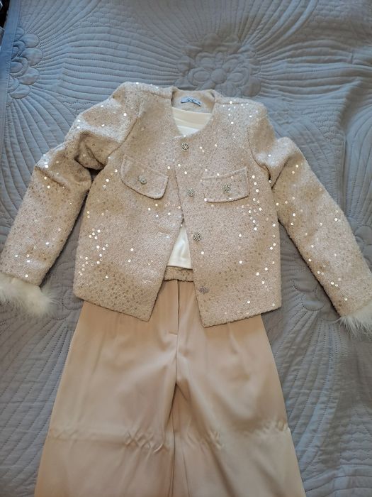 Продам кчественный костюм на девочку на праздничные мероприятия, Новый