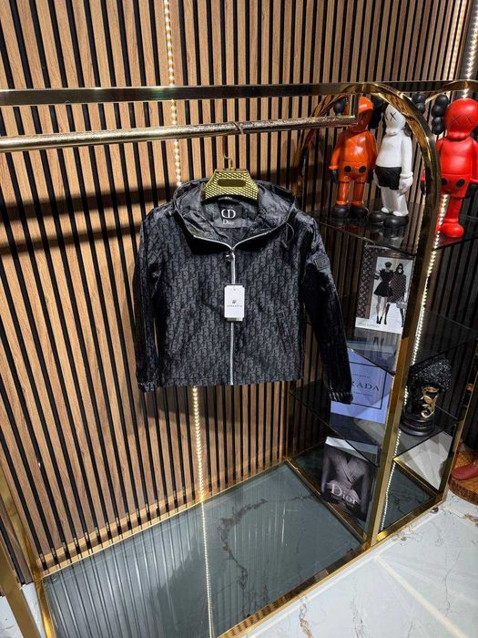 Детски Елеци и Ветровки, Модели от Луксозни Марки (Размери 92-176)