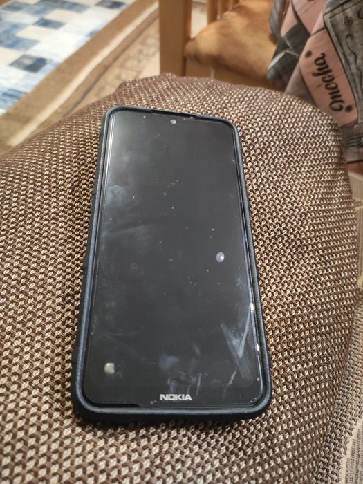 Nokia 6.2 с кейс за удароустойчивост
