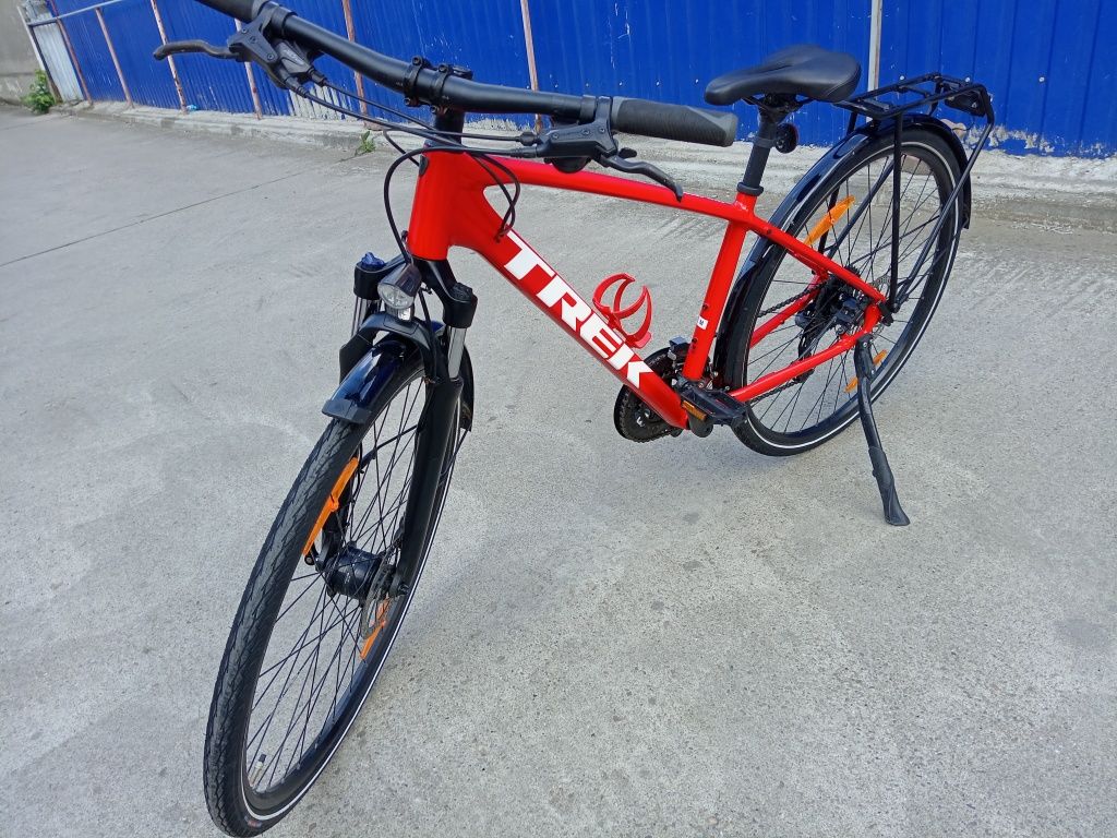 Vând bicicleta din aluminiu