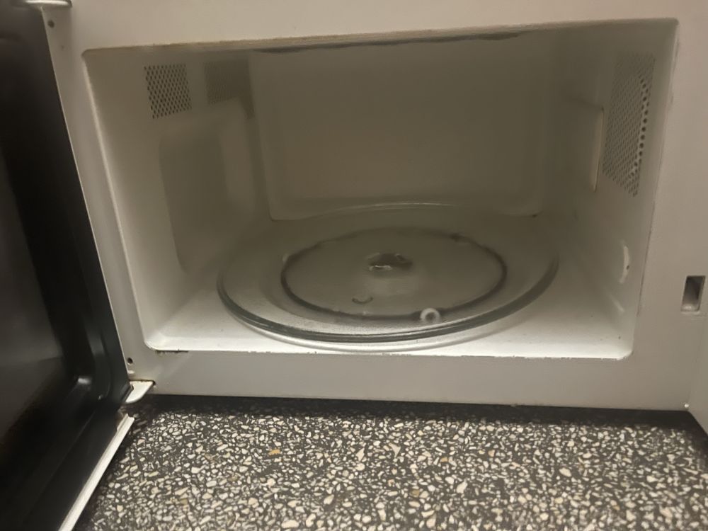 cuptor cu microunde samsung g2739n