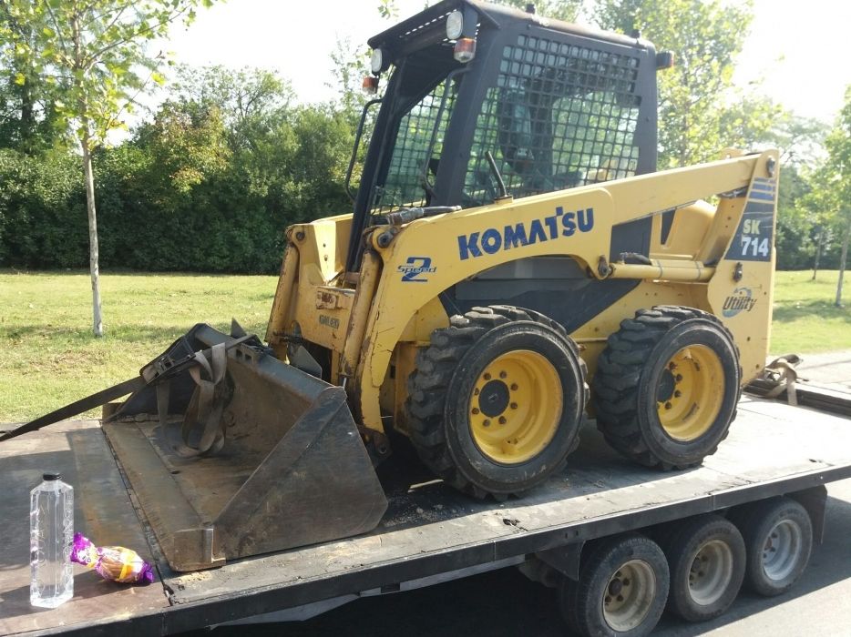 Inchiriez buldo excavator