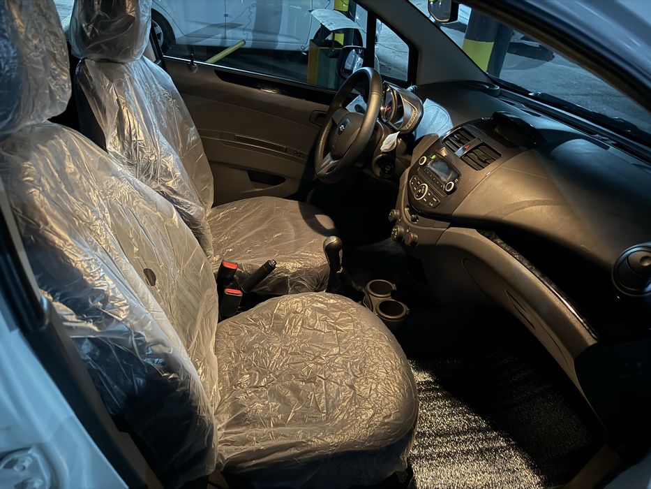 2023-yil 2023 kuzov Masla 2-pozitsiya Spark sotiladi.