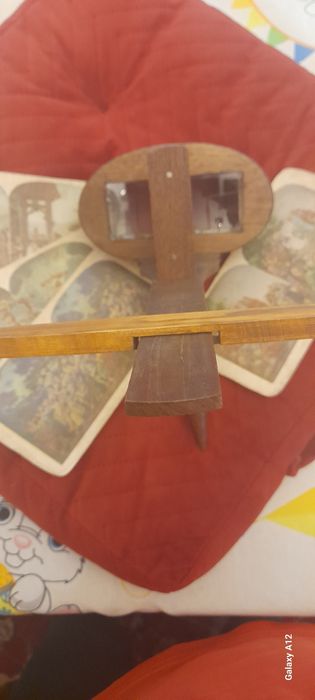 Stereoscop, dispozitiv pentru vizualizare tridimensională