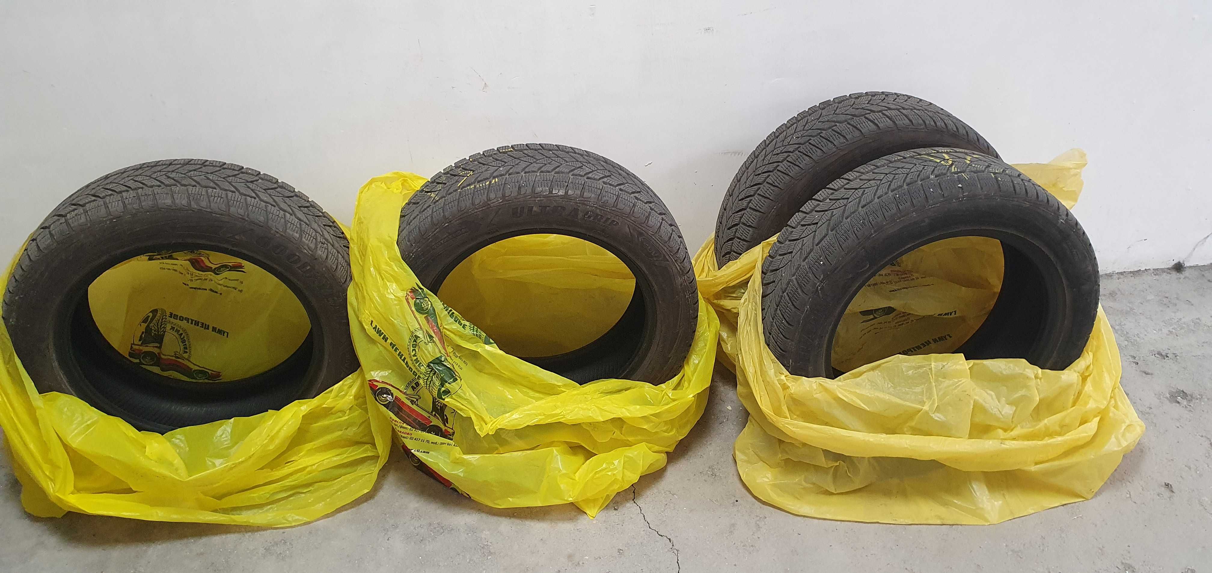 Goodyear 225 55 R18 Зимни