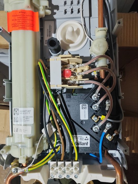 Instant apă caldă Vaillant VED E 21/7, 21kW, 400V