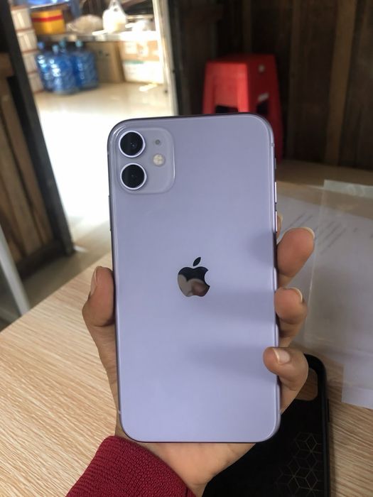 Продам iPhone 11, 64 Gb
