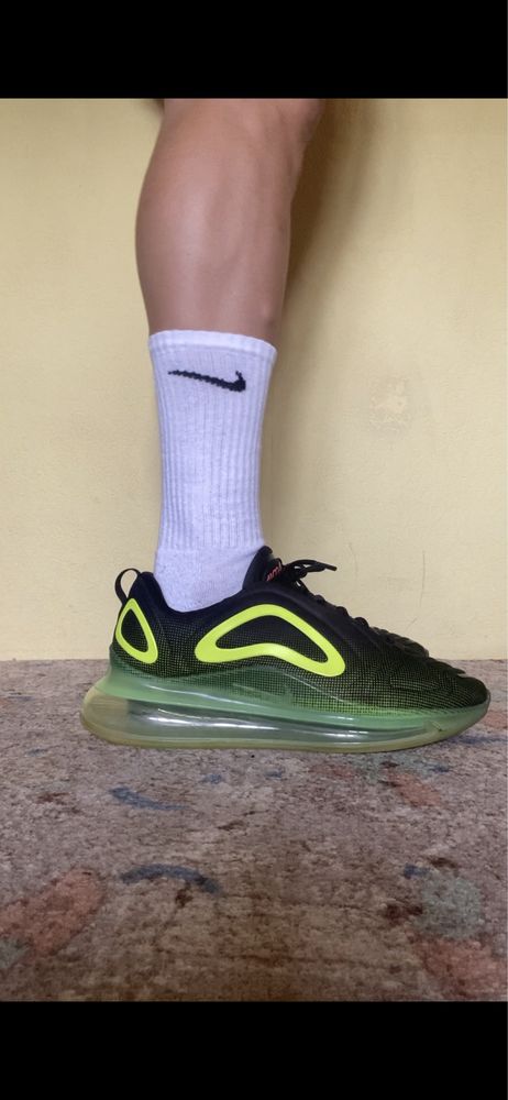 Обувки Nike Air Max 720 , черно и зелено