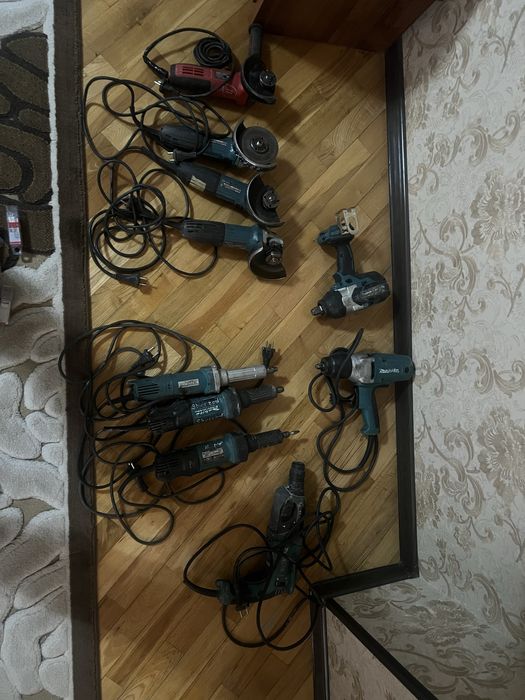 Болгарка и шлифованный аппарат