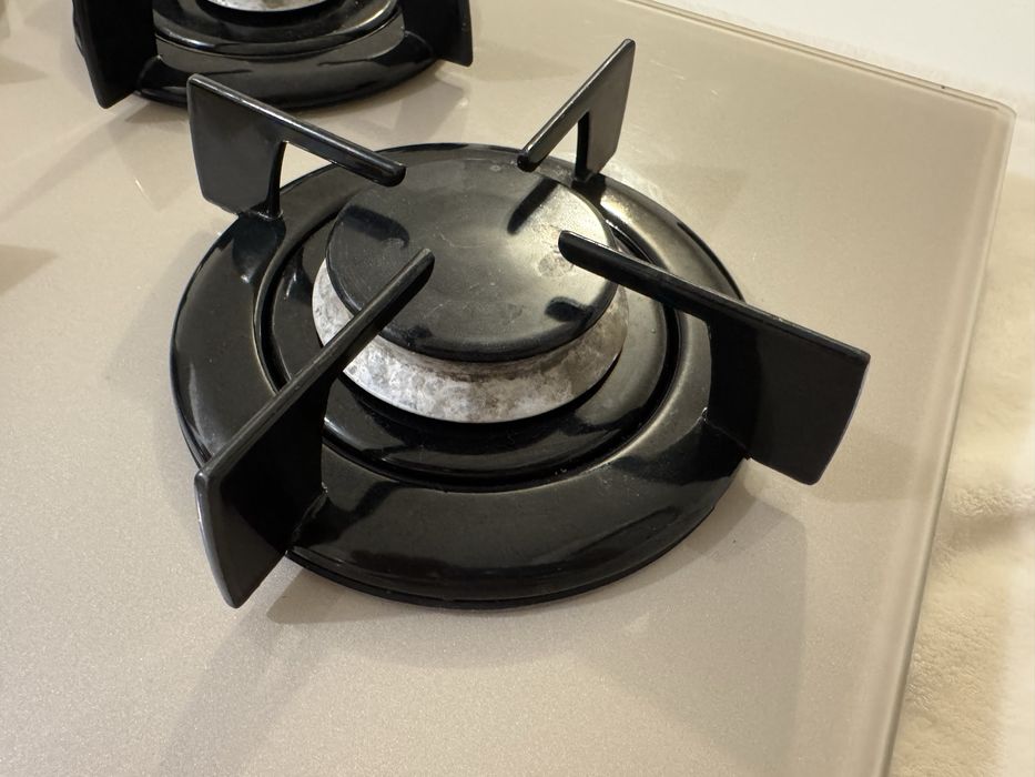 Plita pe Gaz Incorporabila Hotpoint-Ariston Sticla cu 4 Arzatoare