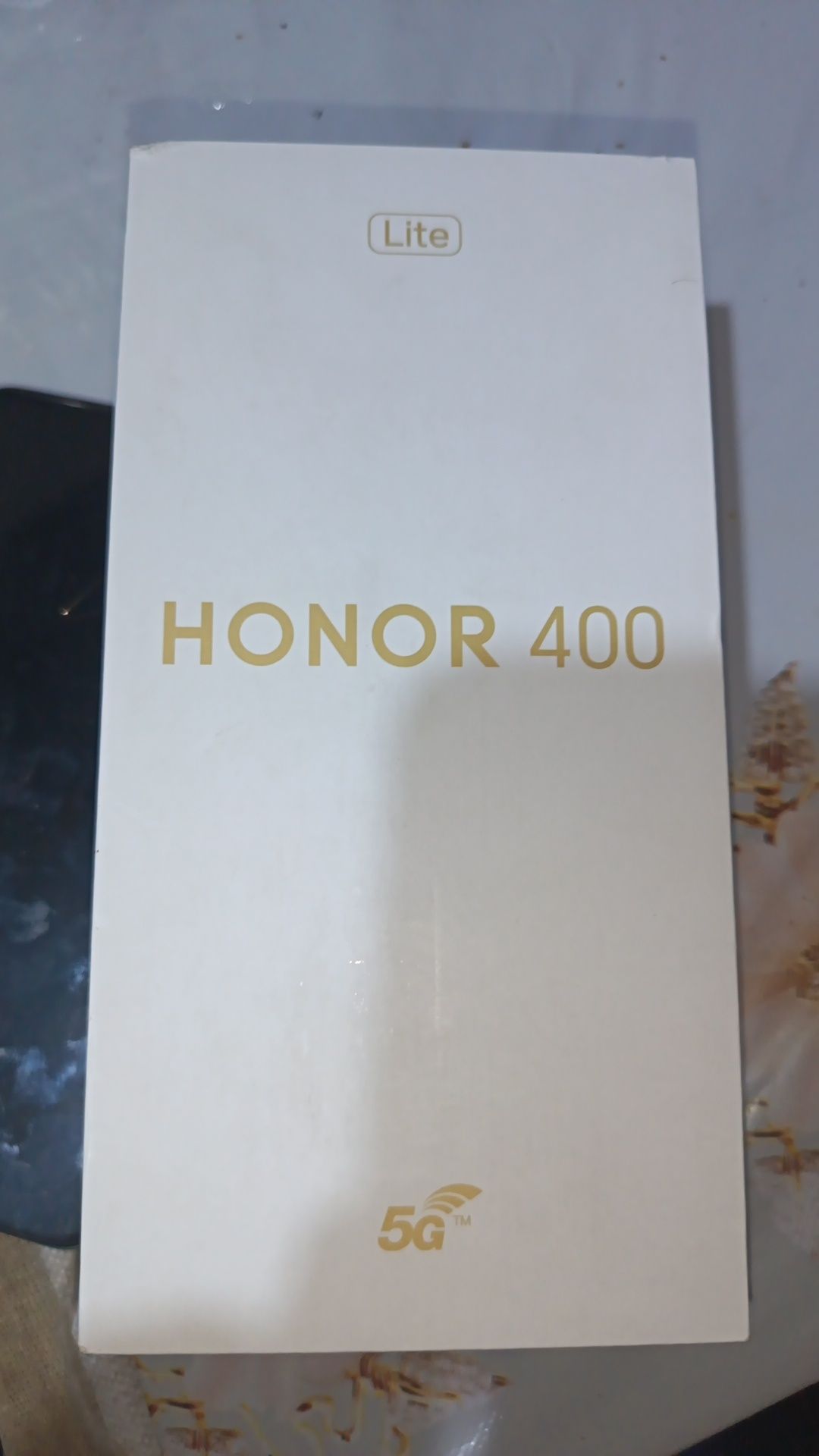 Honar 400 lite 5g srochna sotiladi