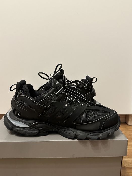 Balenciaga track LED