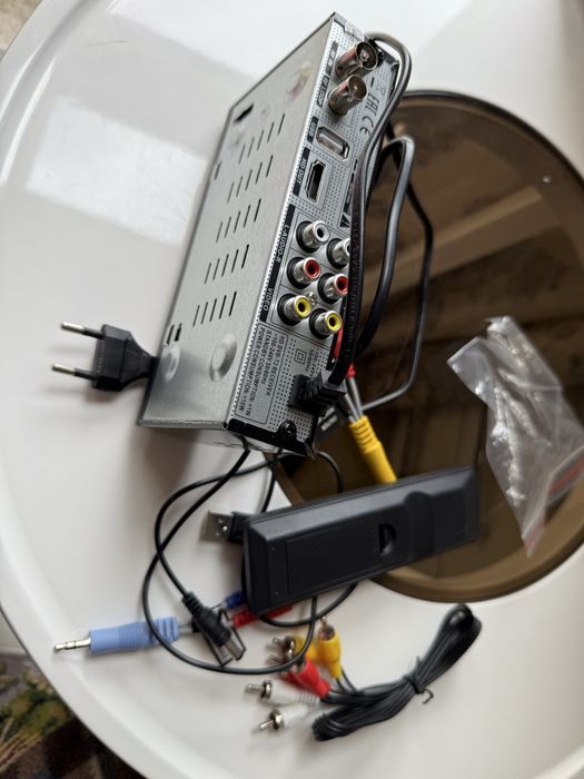 Цифров телевизионен приемник openbox gold g-444