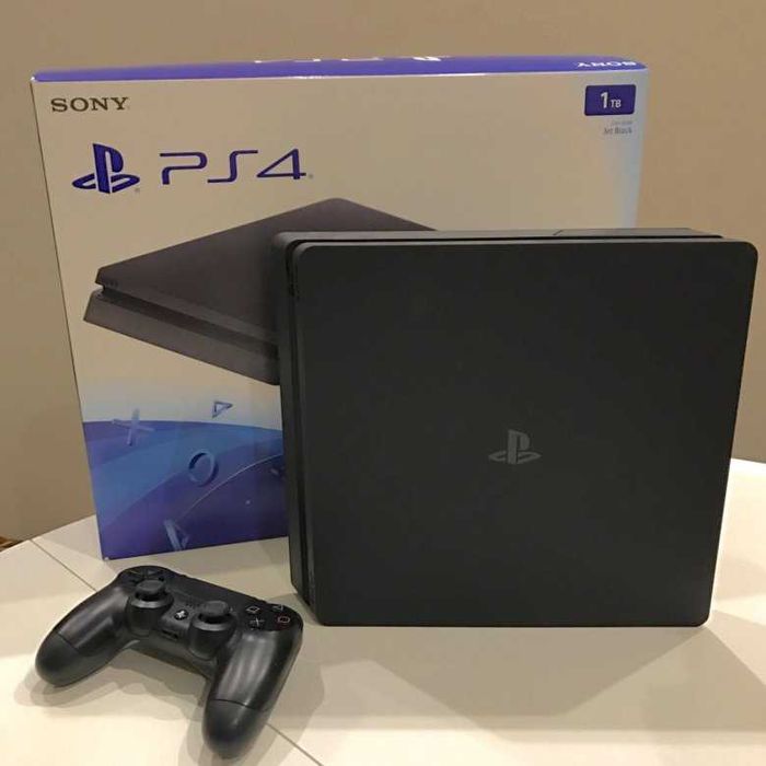Sony Playstation 4 Slim 1 Tb + 8 игр