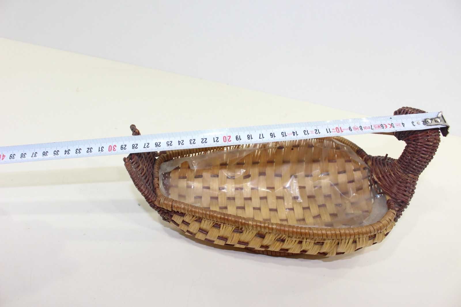 Ретро плетени кошници панери с формата на Патета. Внос Франция