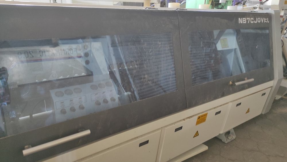 Автоматический кромкооблицовочный станок Nanxing NB7CJQVKL