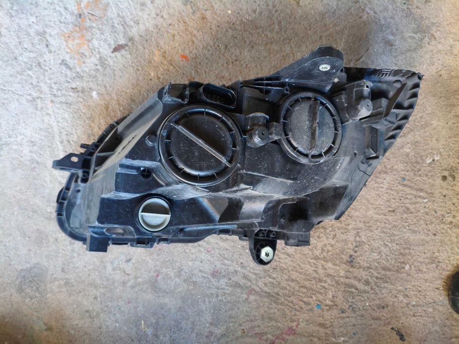 Фар Мерцедес W205 десен американски