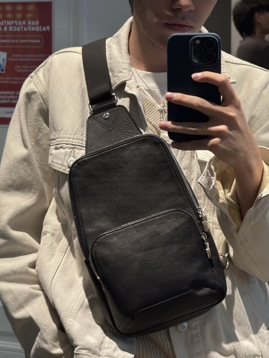 Louis Vuitton Avenue Sling Bag