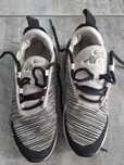 Adidasi de la nike