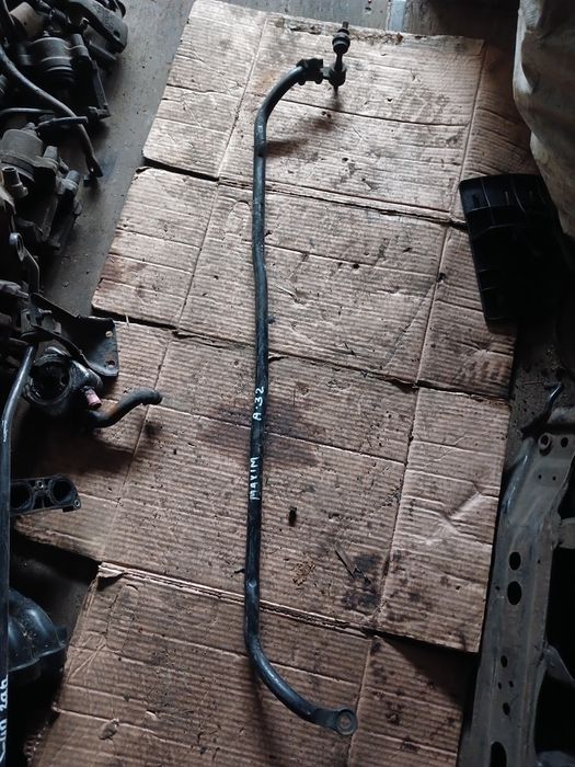 Передний стабилизатор Нисан Максима А32