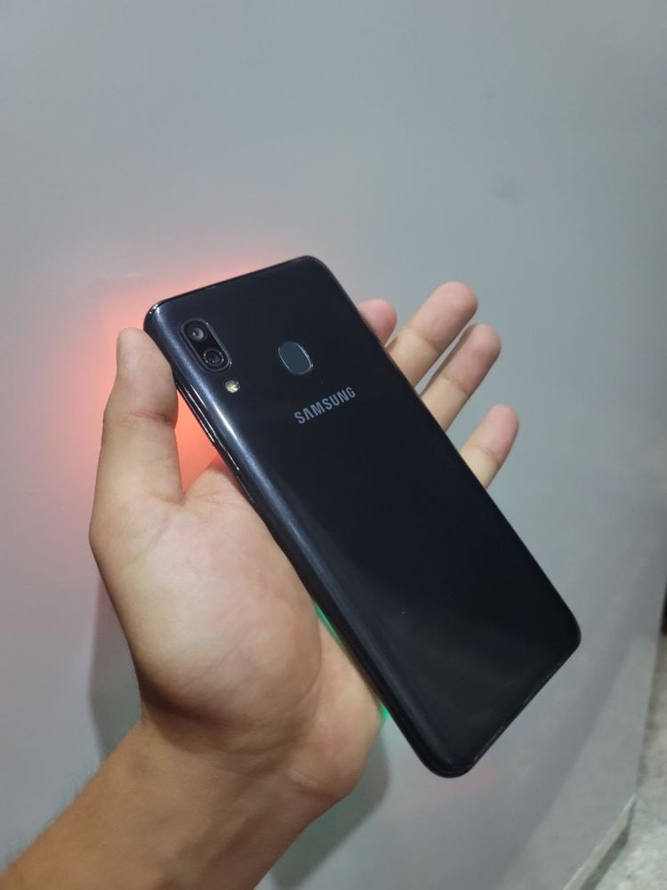 Samsung galaxy A30