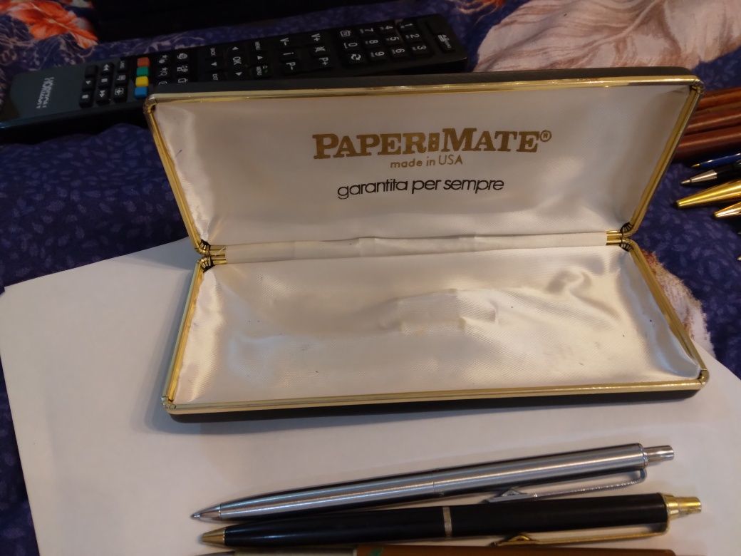 Lot 6 pixuri și 2 etui originale Paper Mate USA