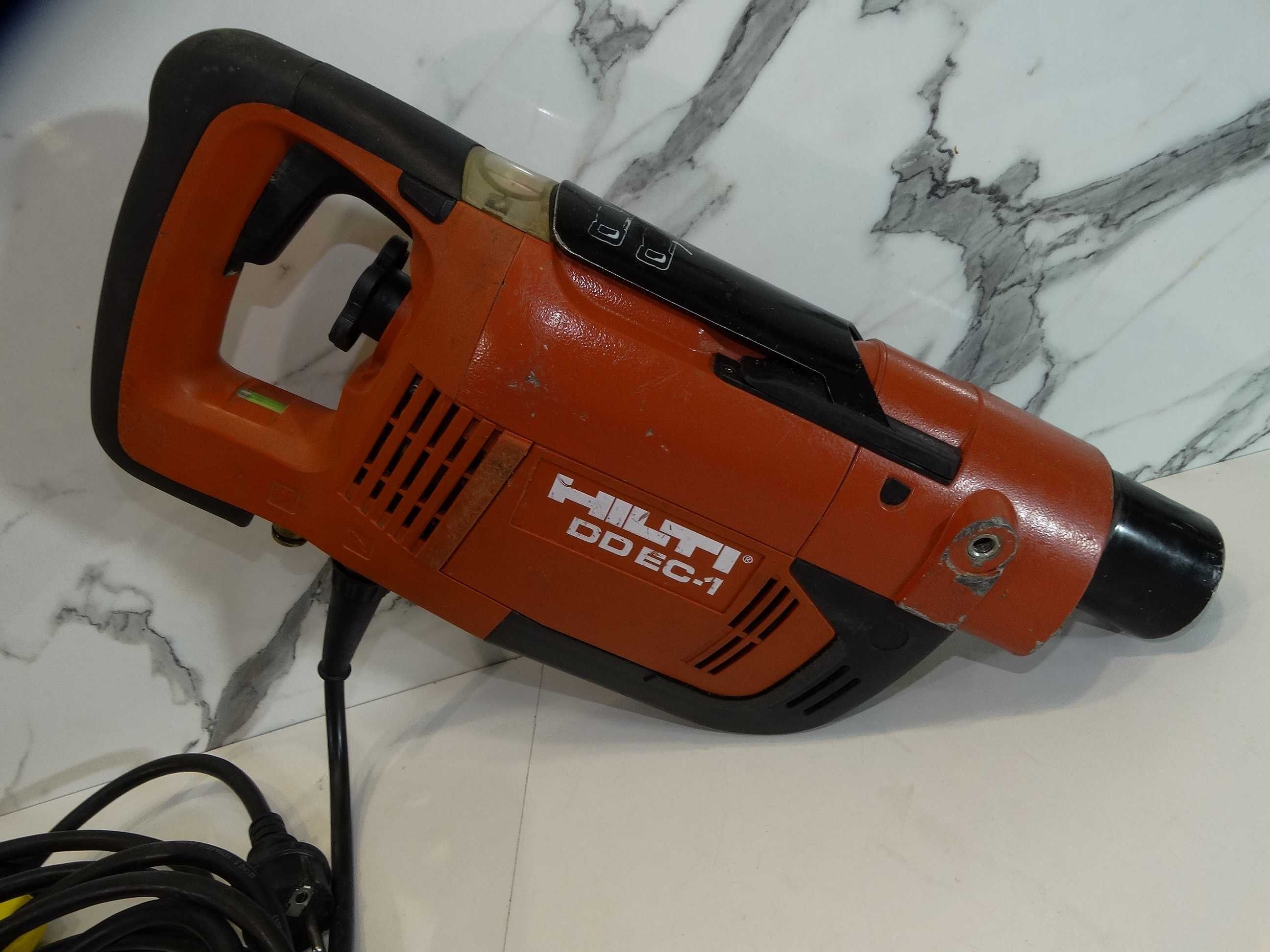 Hilti DD EC 1 - Диамантено пробивна машина