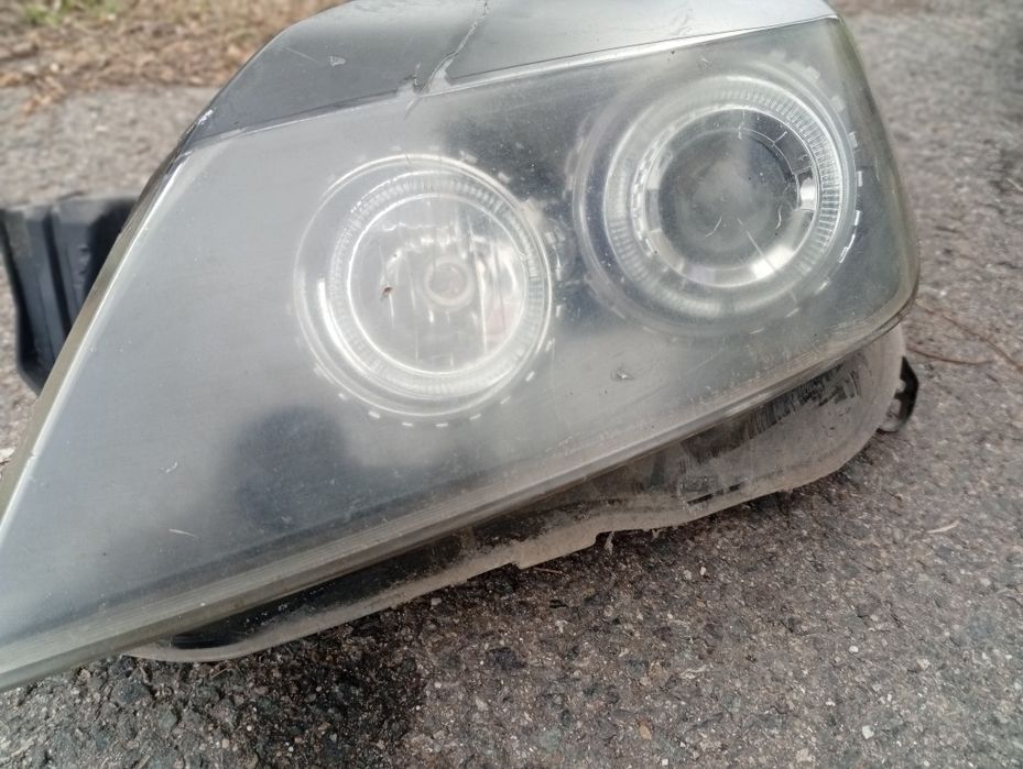 Vând far Opel Astra h