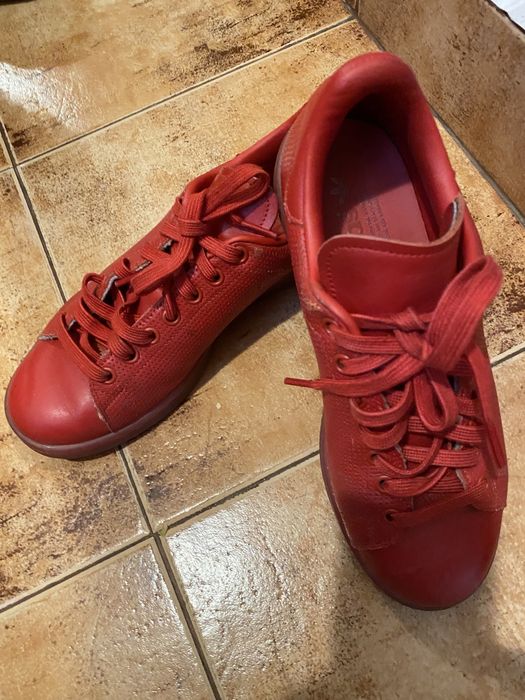 Обувки кецове и снийърси