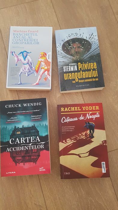 Cărți diferite titluri