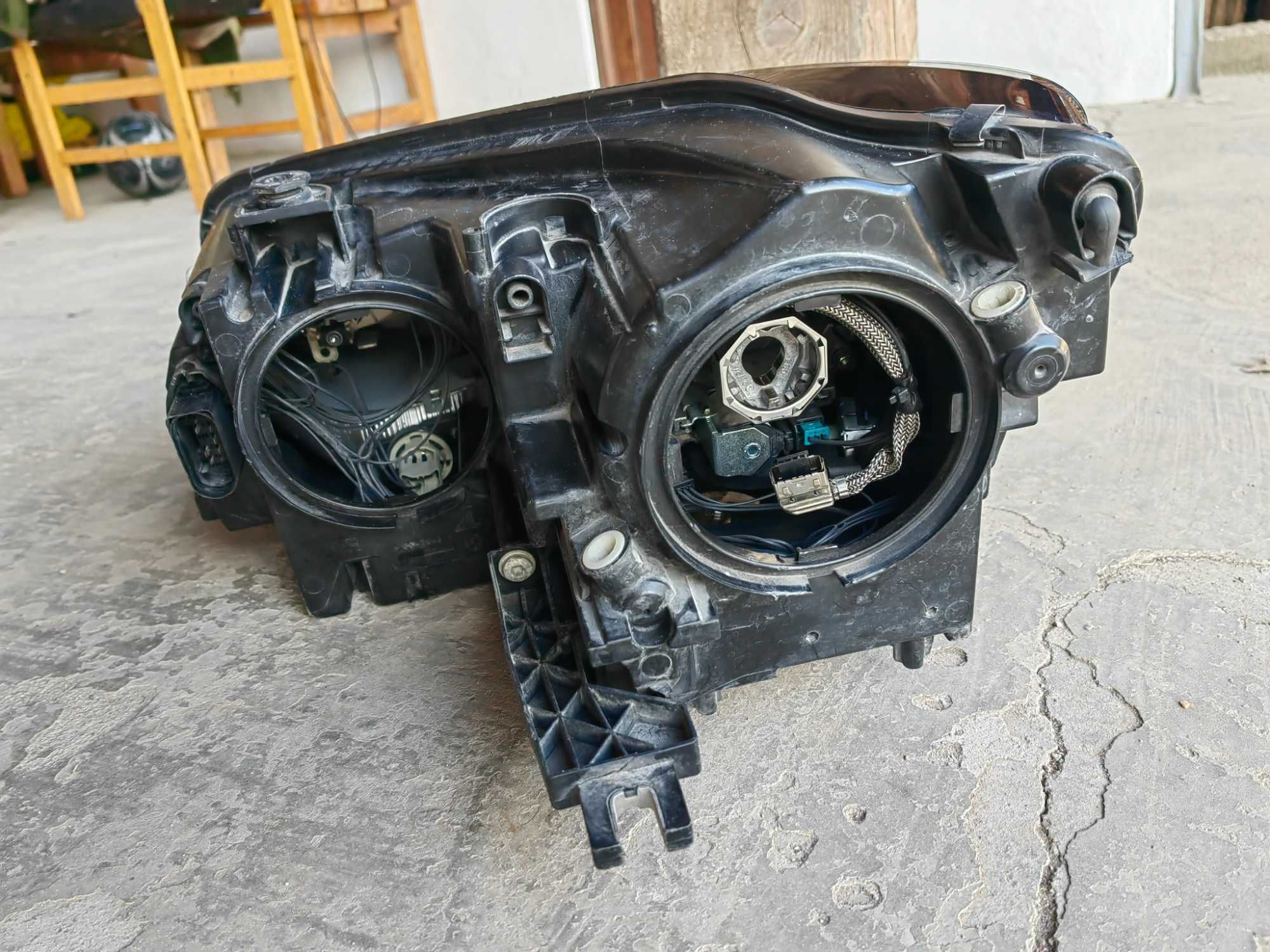 Фар VW Sharan Bi-Xenon LED десен / Фар Шаран ксенон / Фар Sharan